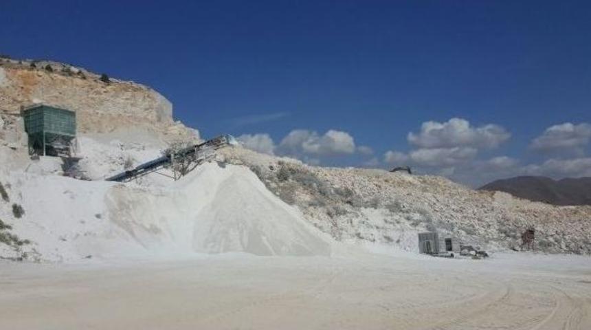 Maden Ocağındaki İzinsiz Kazıda Bir Kişi Feci Şekilde &Ouml;ld&uuml;