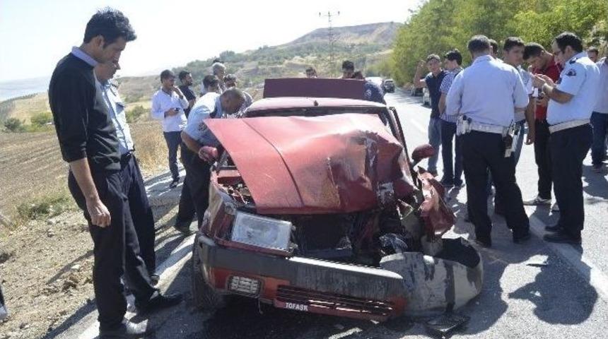 Kahta&rsquo;da Trafik Kazası: 1 Ağır Yaralı