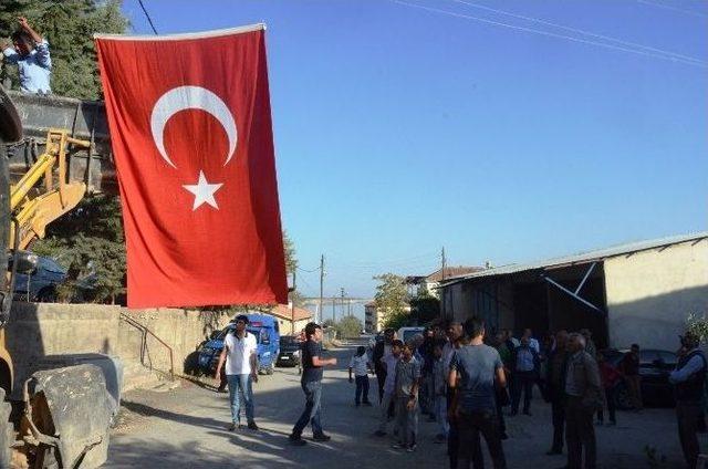 Malatyalı Şehidin Baba Evine Acı Haber Ulaştı