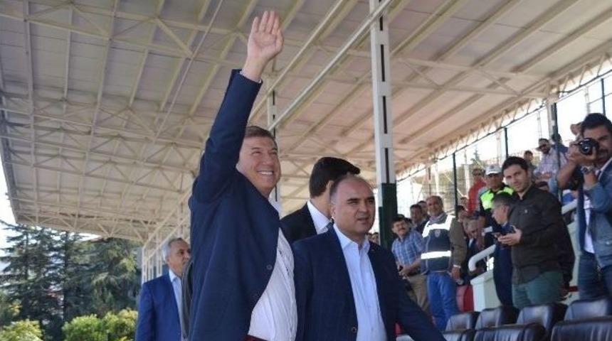 Tanju &Ccedil;olak, Isparta&rsquo;nın Ma&ccedil;ını İzledi