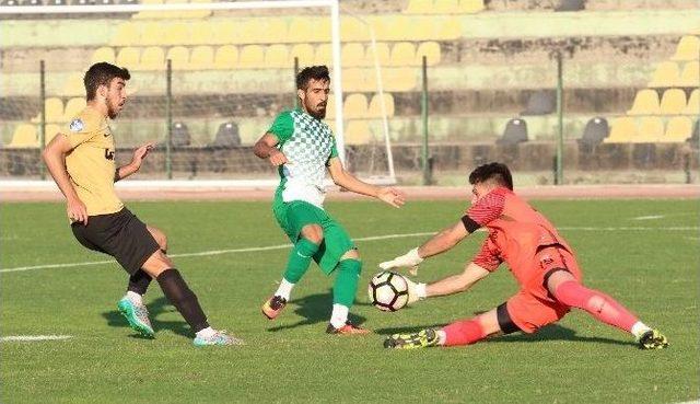 Akhisar Belediyespor Hazırlık Maçında Balıkesirspor İle 2-2 Berabere Kaldı