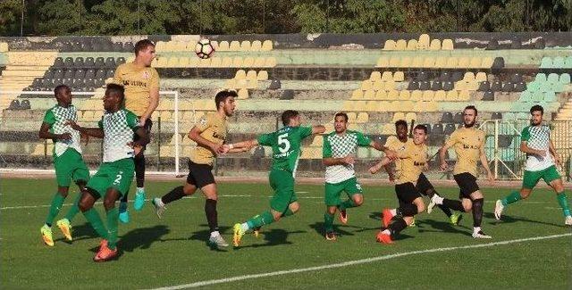 Akhisar Belediyespor Hazırlık Maçında Balıkesirspor İle 2-2 Berabere Kaldı