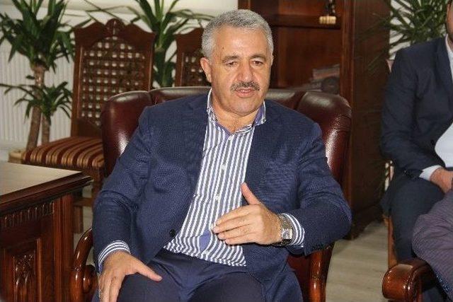 Bakan Arslan: “ılgaz Tüneli’ni Aralık’ta Açacağız”