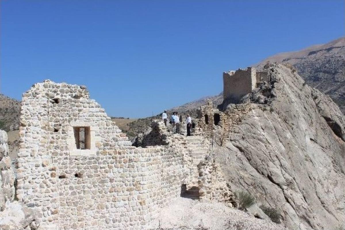 M&uuml;hendislik Harikası 2 Bin Yıllık Eşsiz Kale