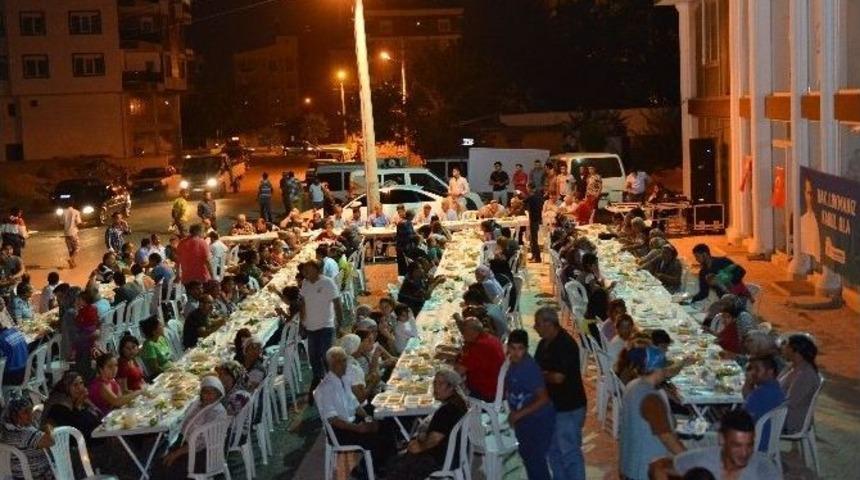 Başkan Uysal, Zeytink&ouml;y B&ouml;lgesi&rsquo;ni Ziyaret Etti