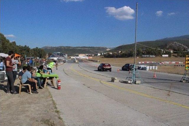 Ülkü Yarış Pisti’nde Oto Drag Heyecanı