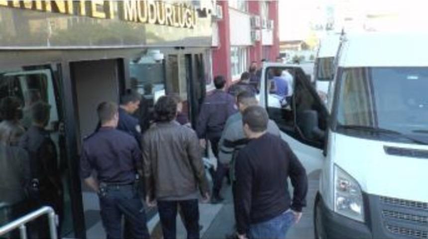 Bylock Kullandığı Tespit Edilen 10 &Ouml;ğretmen Ve 1 &Uuml;niversite &Ouml;ğrencisi Adliyeye Sevk Edildi