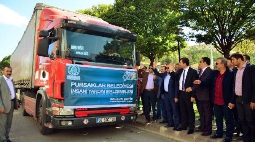 Pursaklar&rsquo;dan Suriyeli Sığınmacılara Yardım Tır&rsquo;ı
