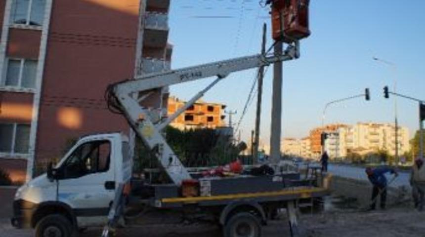 Lapseki İl&ccedil;esinde Elektrik Kesintisi