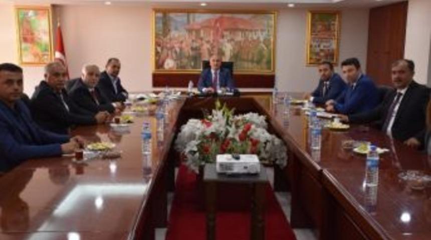 Hem İş&ccedil;i, Hem İl Genel Meclis Başkanı