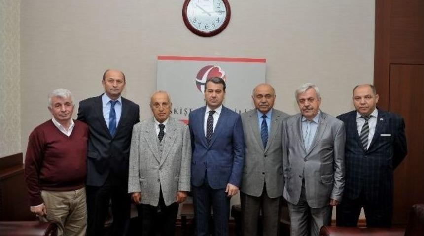 Sivrihisar Yeşilsaha Ağa&ccedil;landırma Derneği&rsquo;nden Vali &Ccedil;elik&rsquo;i Ziyaret