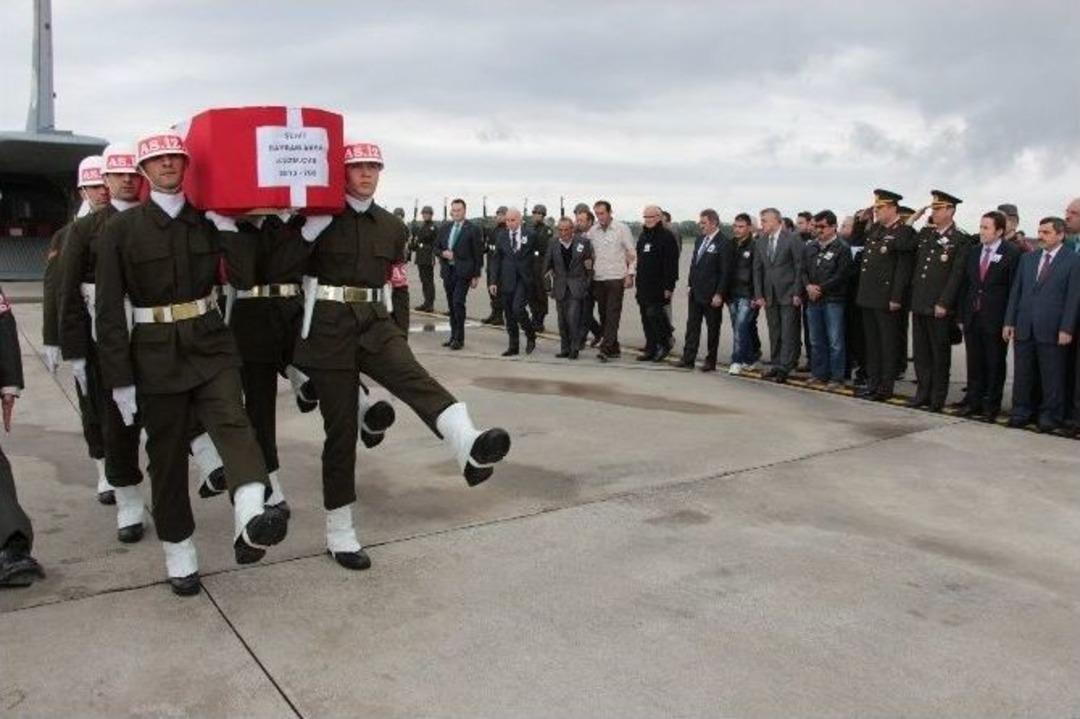 Şehit Uzman &Ccedil;avuş Bayram Aksu&rsquo;nun Cenazesi Samsun&rsquo;a Getirildi