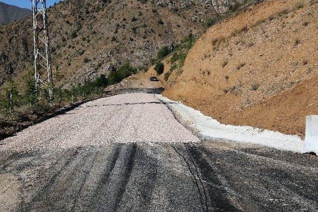 Gümüşhanespor Tesislerinin Yolu Asfaltlandı 1