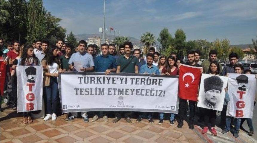 &Uuml;niversite &Ouml;ğrencilerinden Bombalı Saldırıya Tepki