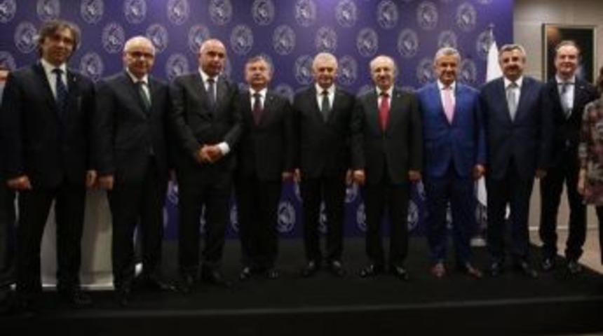 Başbakan, Ilıcalı&rsquo;yla İt&uuml;&rsquo;y&uuml; Ziyaret Etti