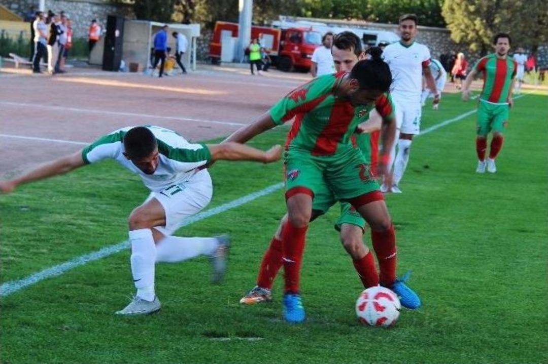 Muğlaspor Bayrampaşa Engelini 2 Golle Ge&ccedil;ti