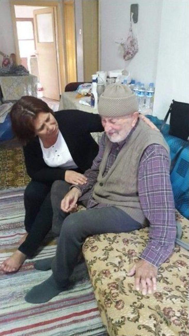 Bakıma Muhtaç Yaşlı Çifte Yardım Eli 1