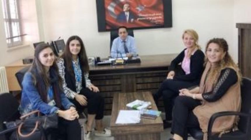 İzmit Belediyesi Okulları Tarıyor