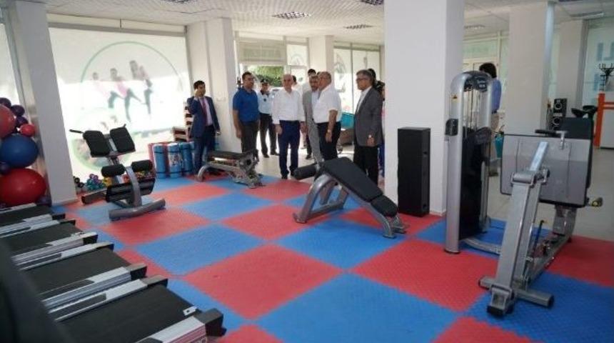 Ak Parti Genel Başkan Yardımcısı Kaya, Belediyenin &Ccedil;alışmalarını İnceledi