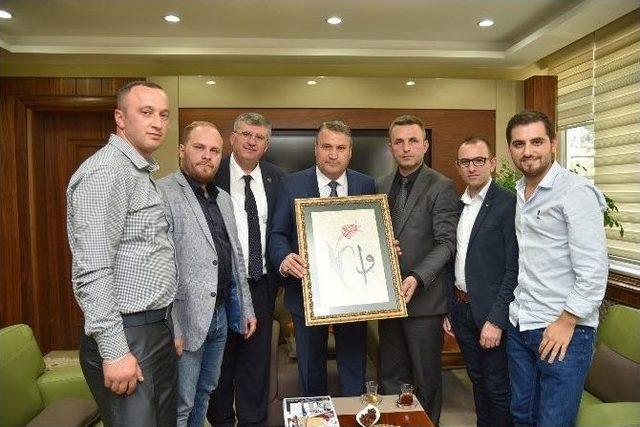 Başkan Çerçi Makedon Heyeti Ağırladı