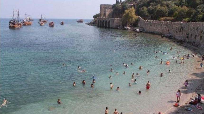 Alanya Sahillerine Y&uuml;ksek Puan