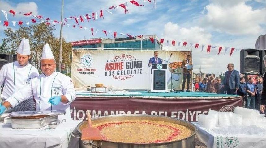 Gaziosmanpaşa’da Binlerce Vatandaşa Aşure İkram Edildi