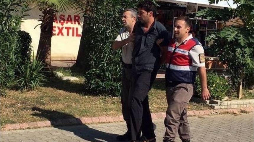 &Ccedil;aldığı Kredi Kartı İle Para &Ccedil;ekerken Yakalandı