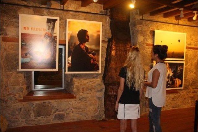 Çektiği Fotoğrafları Bodrum’da Sergiledi