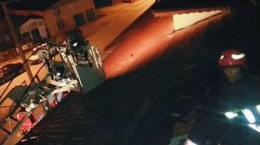 Aspirat&ouml;r&uuml;n Kabloları Kısa Devre Yapınca Yangın &Ccedil;ıktı