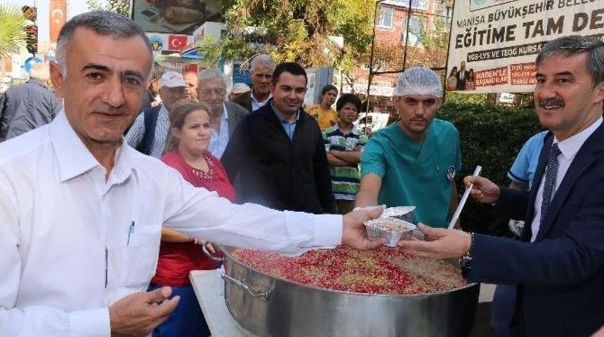 Turgutlu Belediyesi&rsquo;nden 3 Bin Kişilik Aşure Hayrı