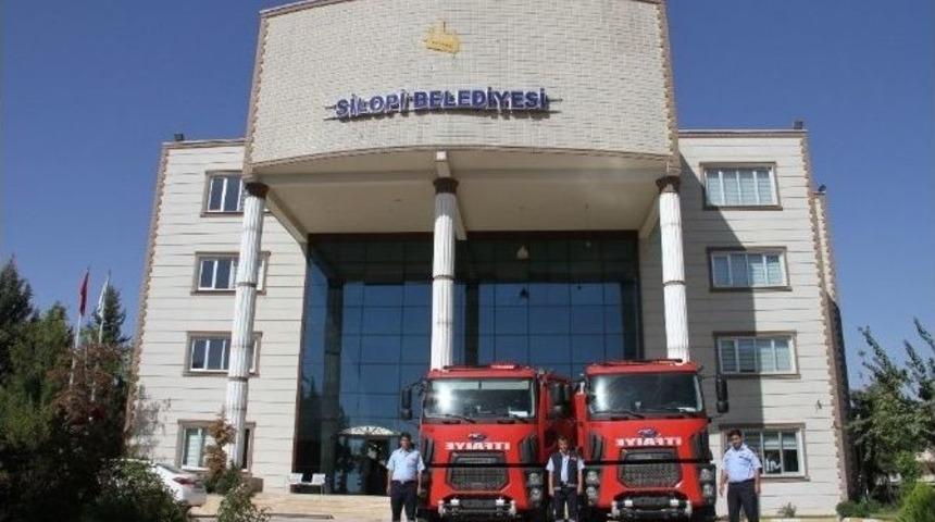 Silopi Belediyesi&rsquo;ne 2 Yeni İtfaiye Aracı