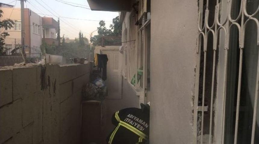 Ocakta Unutulan Yemek Yangına Neden Oldu