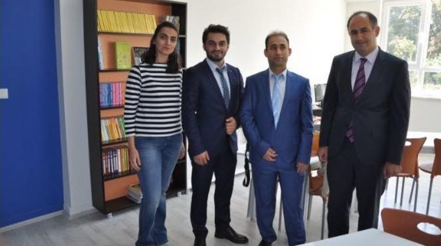 Mapuder&rsquo;den, Simav&rsquo;ın Akdağ Beldesine K&uuml;t&uuml;phane