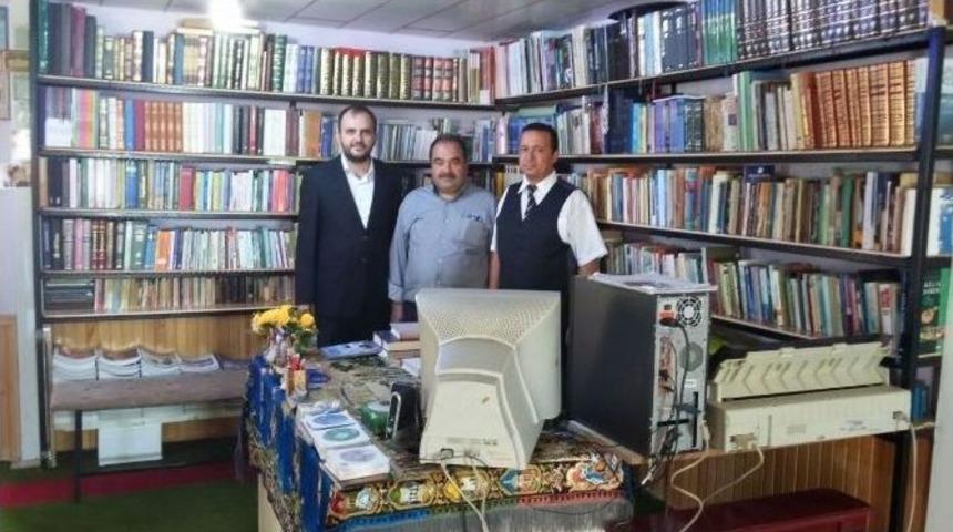 İmam Dağ K&ouml;y&uuml;nde 3 Bin Kitaplık K&uuml;t&uuml;phane Kurdu