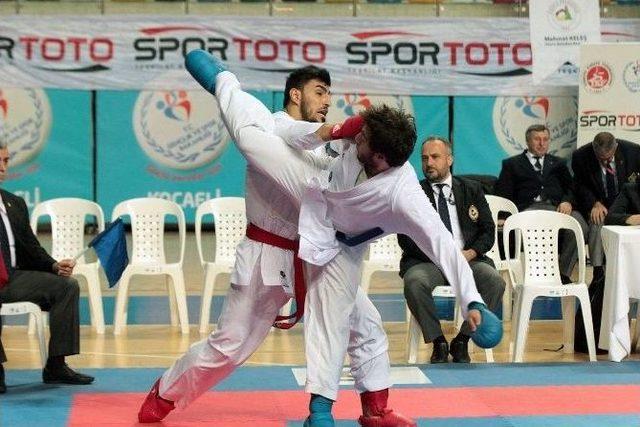 Ümit, Genç Ve 21 Yaş Altı Türkiye Karate Şampiyonası Kuşadası’nda Yapılacak