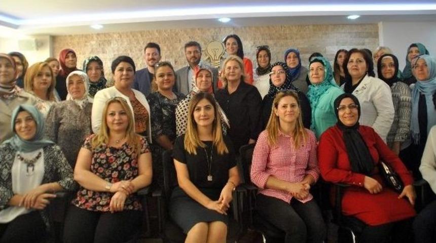 Ak Parti Aydın İl Kadın Kolları Y&ouml;netimi Belirlendi