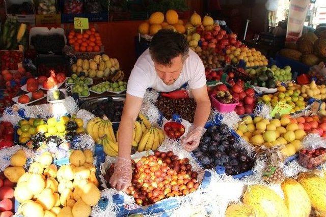 Hünnap Meyvesi Bilecik’teki Tezgahlarda Da Yerini Aldı