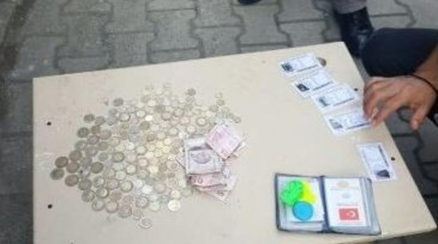 Dilencilik Yapan Şahıs Zabıta Sivil Ekiplerince Yakalandı