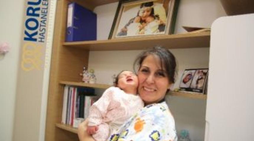 Anne S&uuml;t&uuml;n&uuml;n &Ouml;nemi Ve Emzirme Danışmanlığı