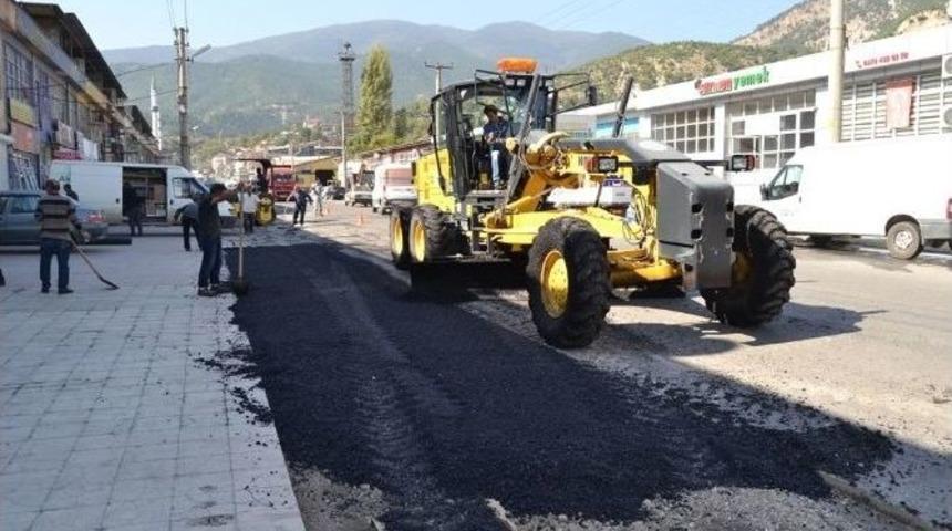 Karab&uuml;k&rsquo;te Asfalt &Ccedil;alışmaları Devam Ediyor