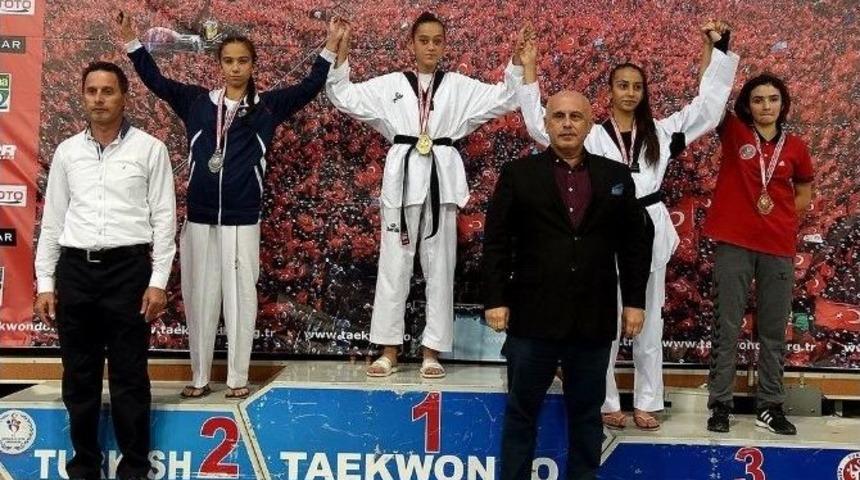 G&ouml;ğebakan D&uuml;nya Şampiyonasında D&ouml;v&uuml;şecek