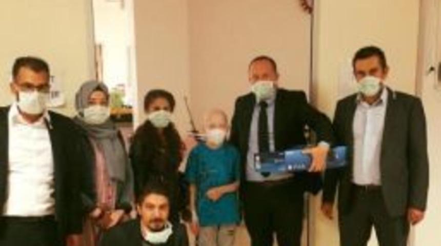 Eskişehir &Uuml;lk&uuml; Ocakları Y&ouml;neticileri Esog&uuml; &Ccedil;ocuk Hemotoloji Onkoloji Servisini Ziyaret Etti