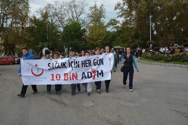 Sağlıklı Yaşam İ&ccedil;in Y&uuml;r&uuml;d&uuml;ler 1