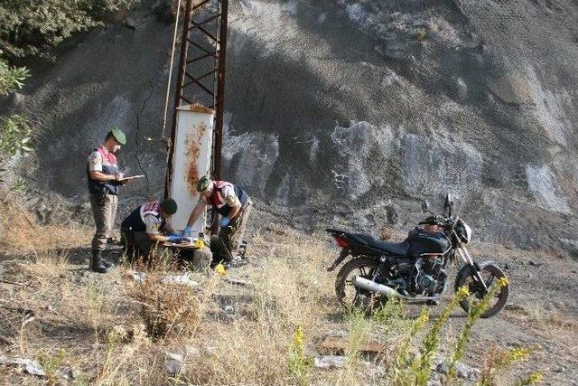 Hırsızlık Şüphelilerine Uykuda Baskın