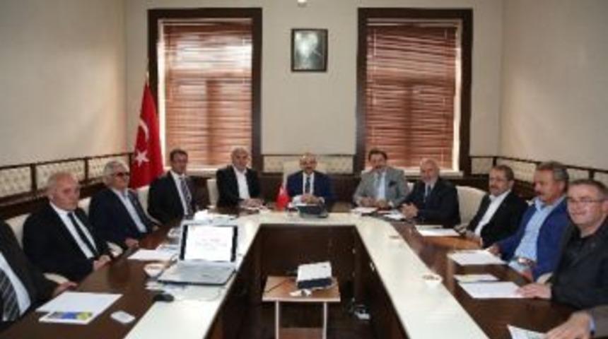 Vali İsmail Ustaoğlu: Altyapı İ&ccedil;in 25 Ekim&rsquo;de İhaleye &Ccedil;ıkacağız