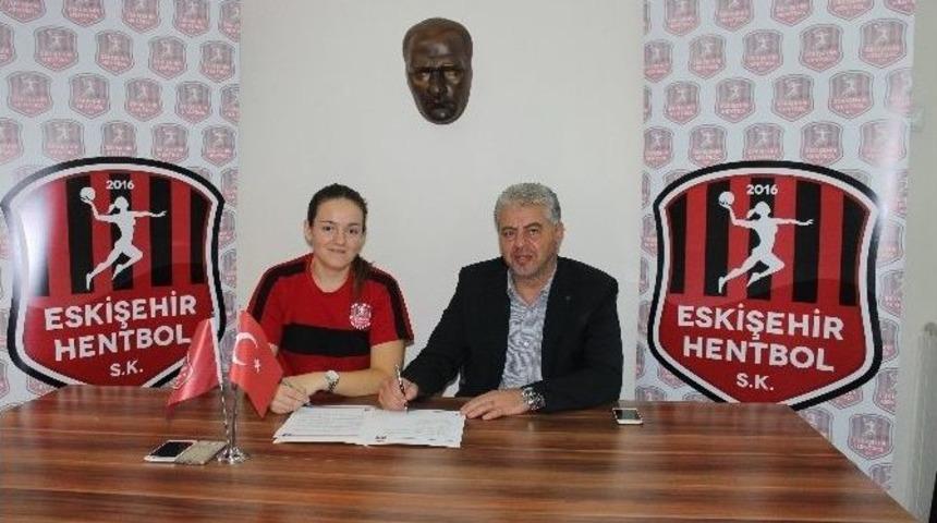 Eskişehir Hentbol Transferde Hız Kesmiyor