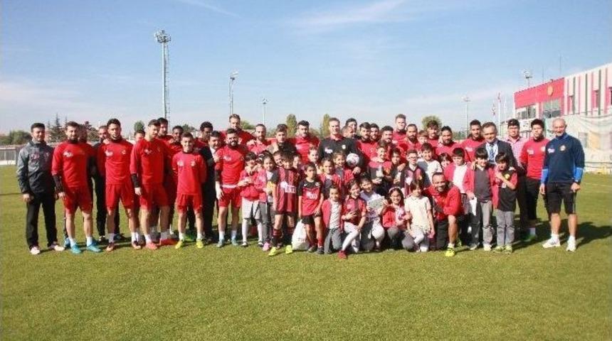 Minikler Eskişehirspor Antrenmanında
