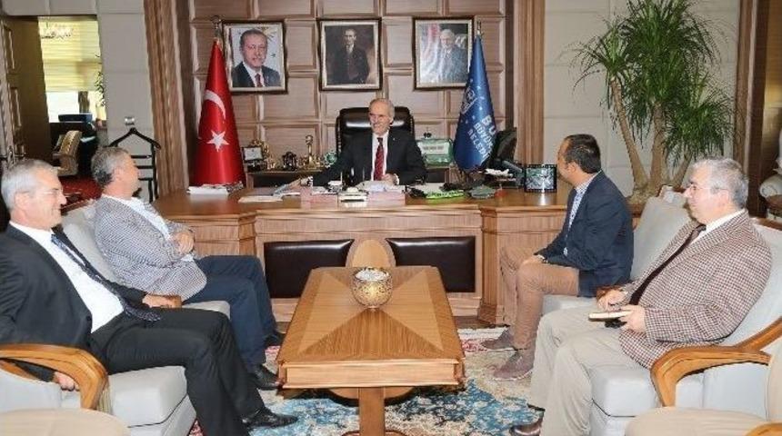 Başkan Altepe&rsquo;den Hocasına Vefa