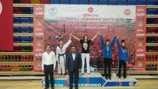 Edirne Belediyespor’un Milli Sporcusu Türkiye Şampiyonu Oldu