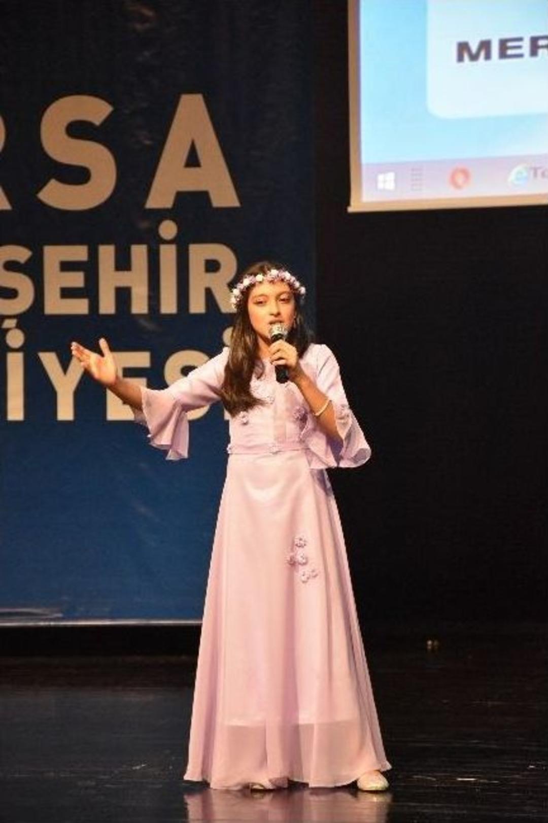 Suriyeli Ve Bursalı Kız &Ccedil;ocukları D&uuml;nyaya Barış Ve Sevgi Mesajları Verdi